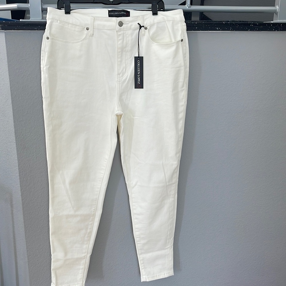 Colleen Lopez cream colored high waist jeans size 16 NWT